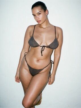 Realisation Par x Frankies Bikinis Elena Top and Divine Bottoms